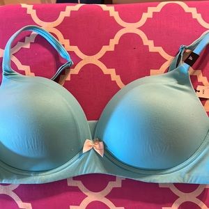 New Victoria’s Secret bra, turquoise 38B